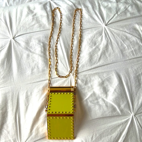 VALENTINO GARAVANI mirror compact yellow - Picture 3 of 6